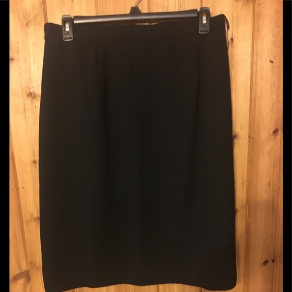 Jones New York Dresses & Skirts - Woman’s Plus size skirt Jones New York Dresses & Skirts - Woman’s Plus size skirt